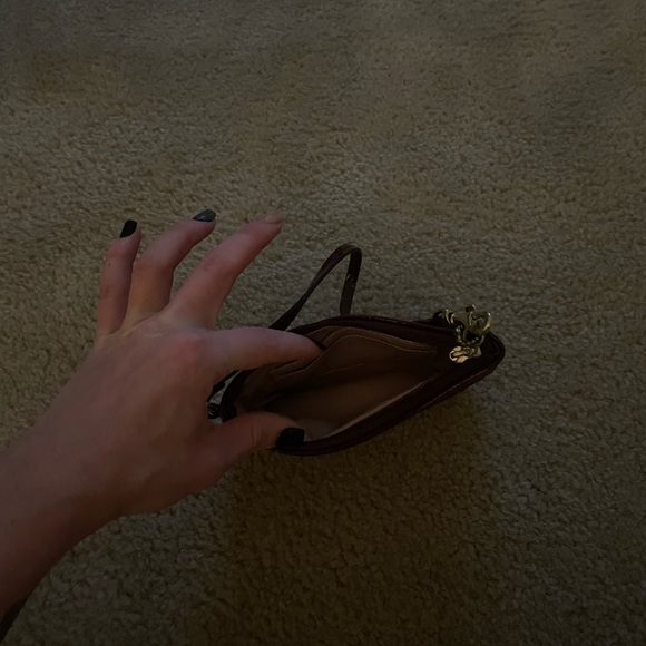 Used Coach wristlet - Picture 3 of 3